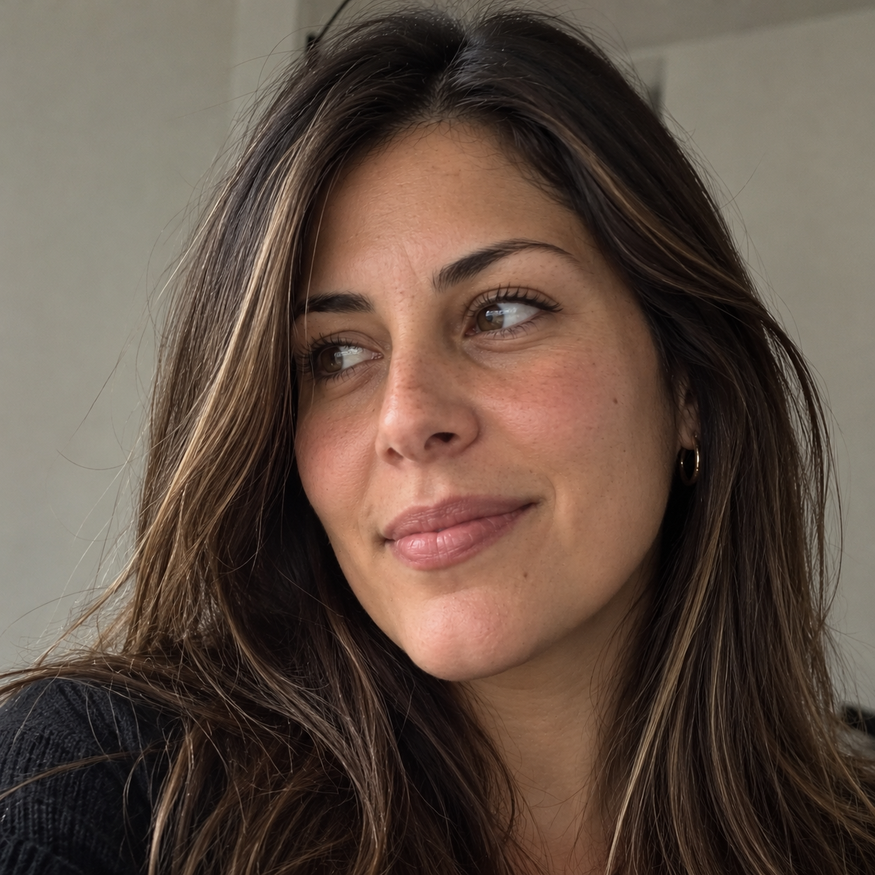 files/Retrato_natural_con_sonrisa_serena.png